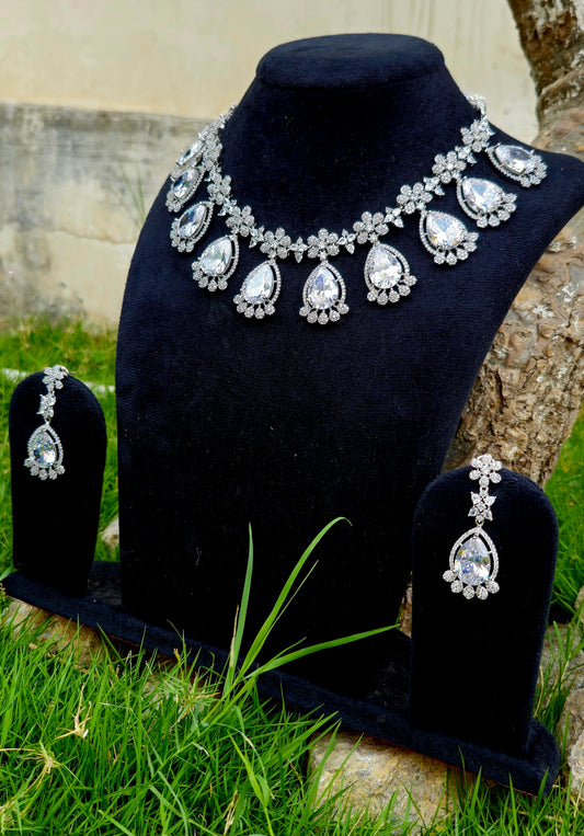 Brilliant Pear-Shaped American Diamond Teardrop Necklace Set