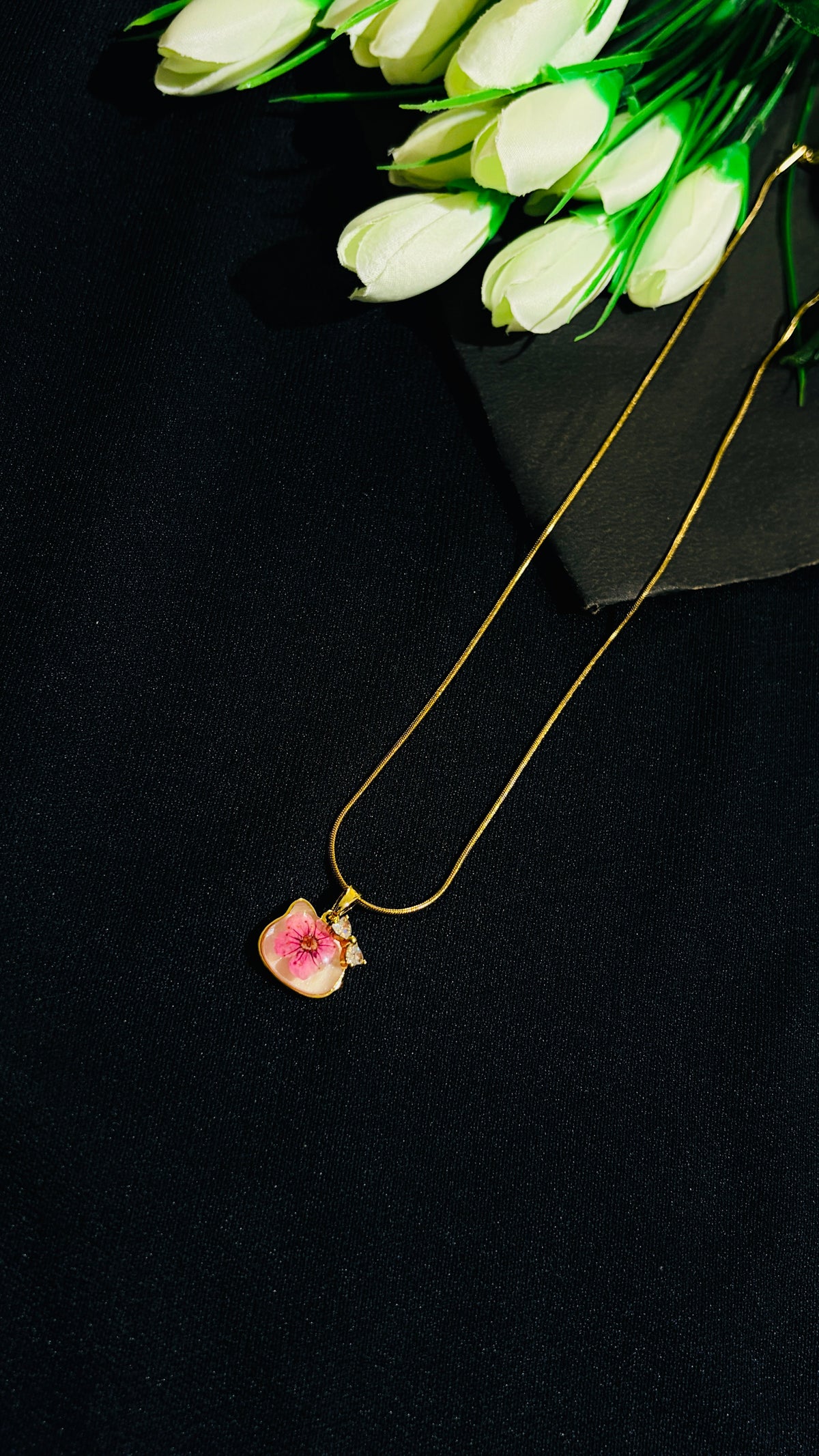 Pink kitty Antitarnish chain alternate view 1