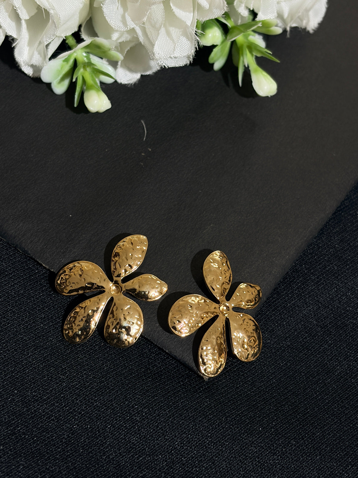 Anti Tarnish Daily Wear Earrings 004 alternate view 1