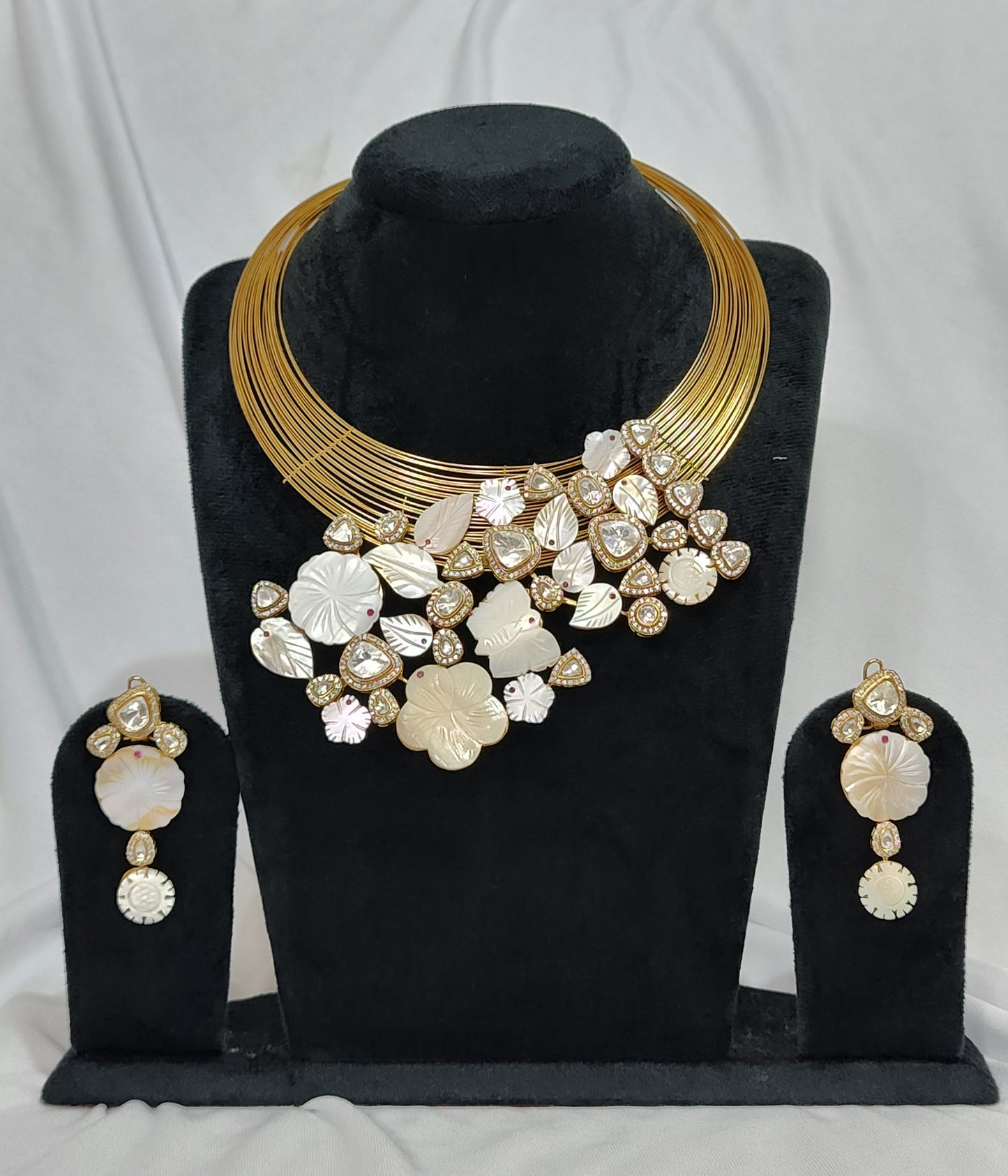 Mother of Pearl floral choker necklace with matching earrings