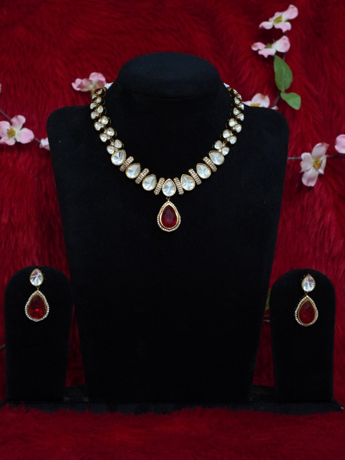 Red stone uncut Moissanite necklace set with matching earrings