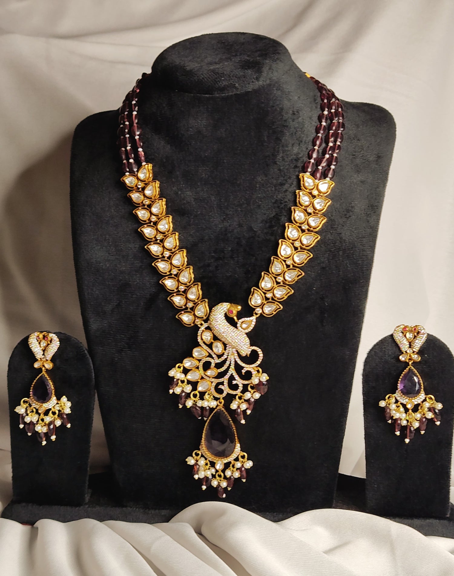 Artificial & Imitation Necklaces for Women