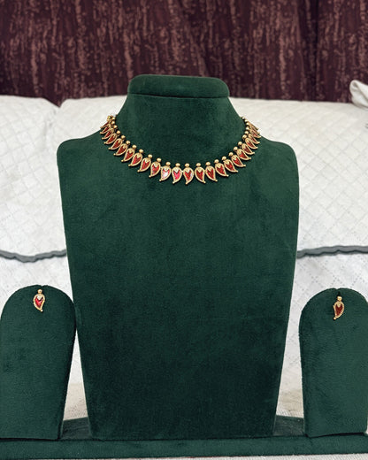 Mango Shaped Necklace full product view