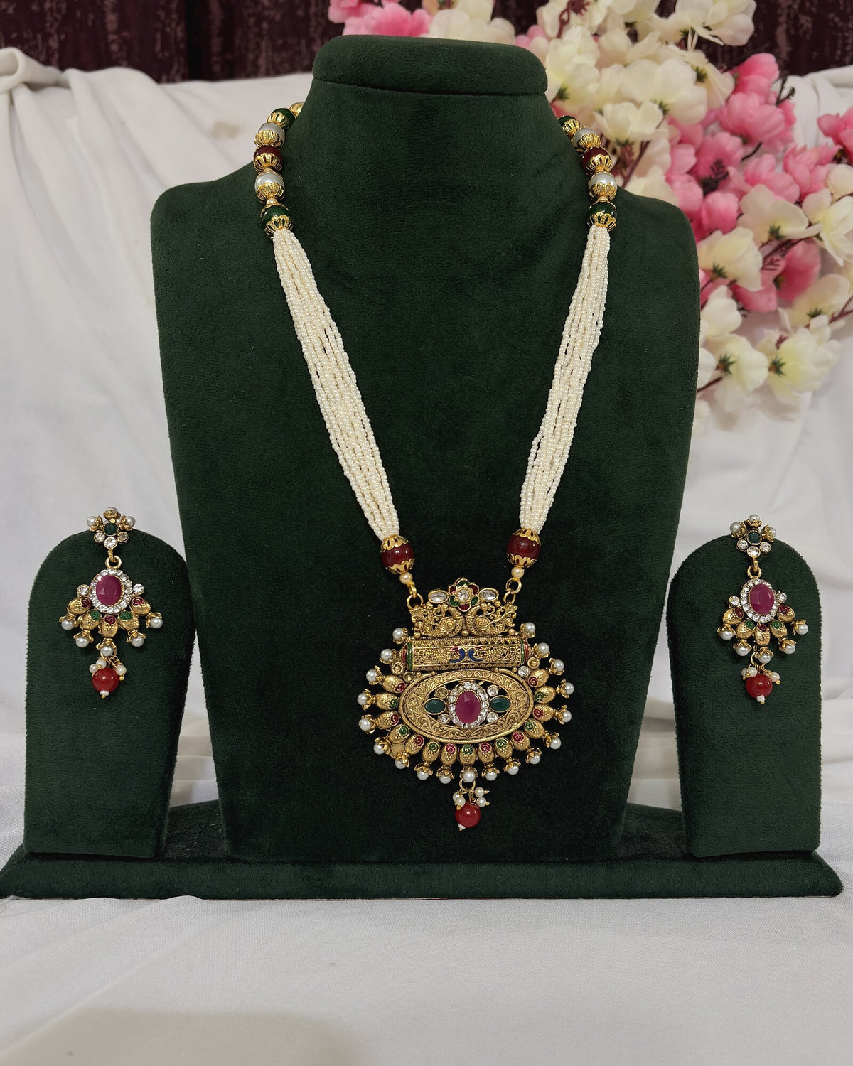 Long Necklace full product view