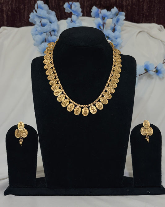 Cobble Lakshmi Guinness Set full product view
