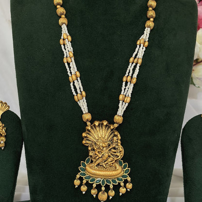 Long Temple Jewellery close-up detail
