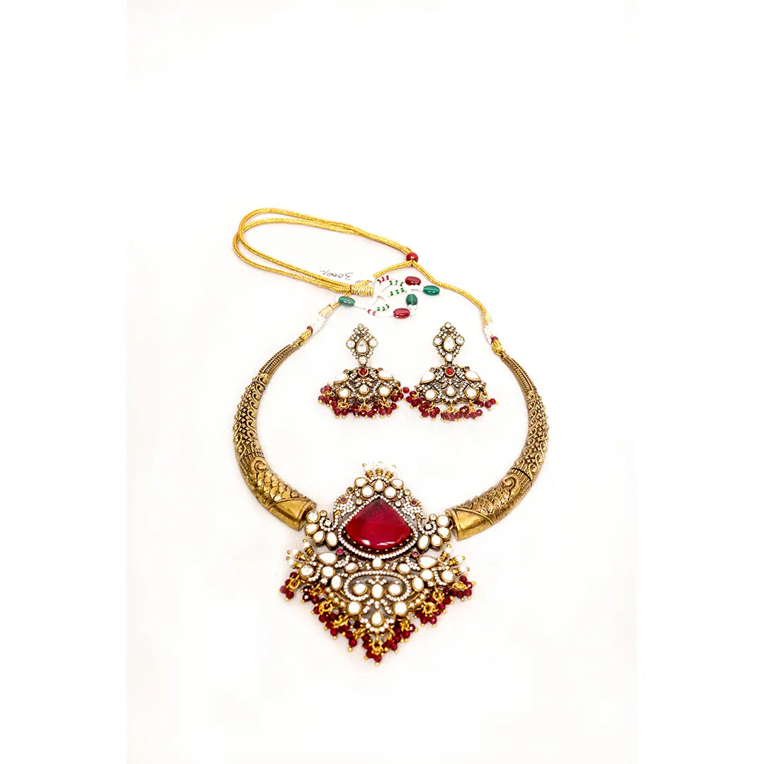 Traditional Hasli Necklace Set – Maroon Ruby & Pearls