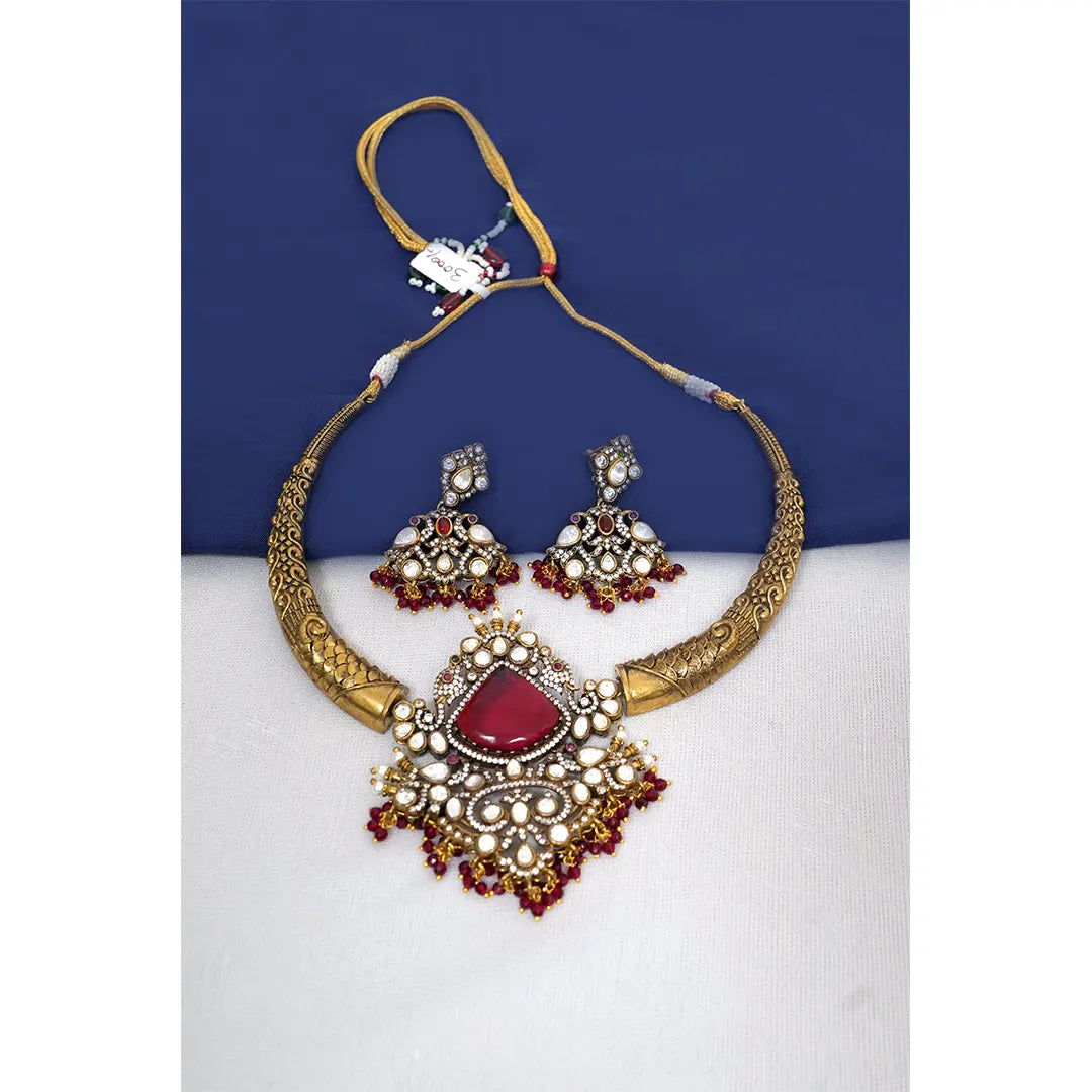 Traditional Hasli Necklace Set – Maroon Ruby & Pearls