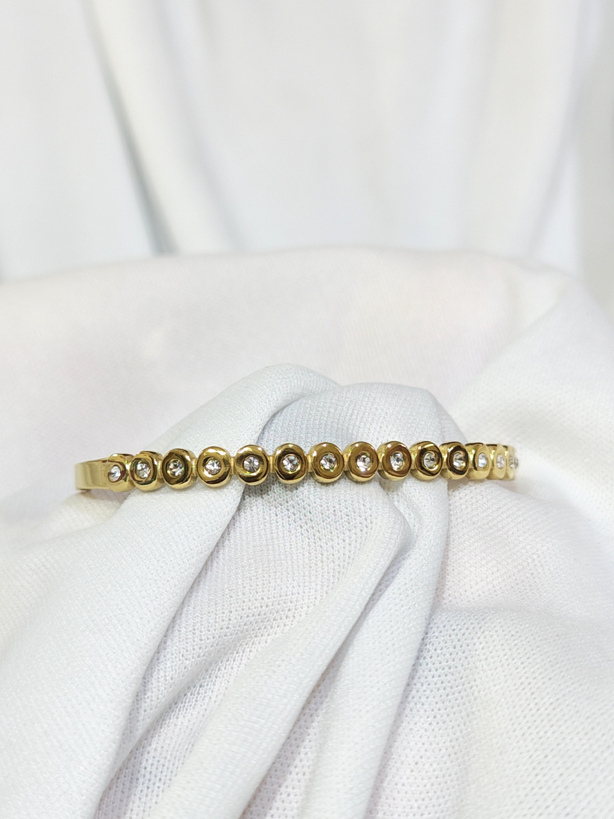 Anti Tarnish Crystal Stone Bracelet with Sparkling Stones