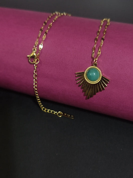 Anti-Tarnish Green Stone Pendant Necklace
