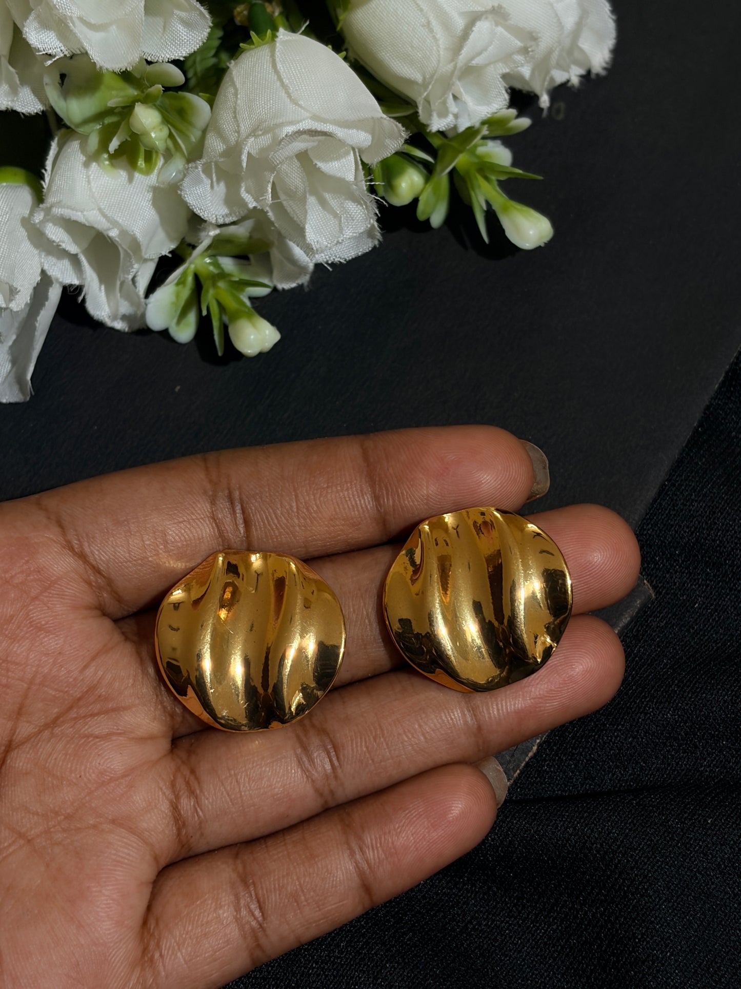 Round Korean stud Anti Tarnish earrings