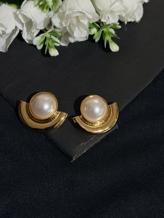 Half Moon Simulated Central Pearl Earings