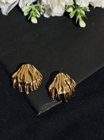 Anti Tarnish Clamshell Earrings