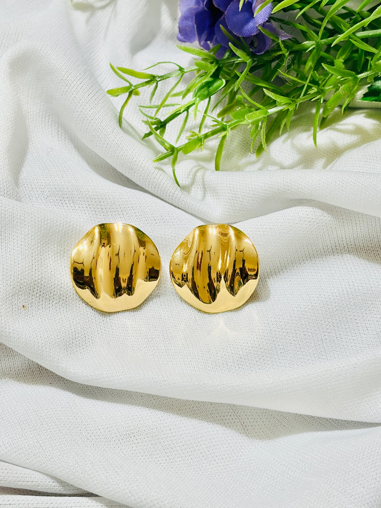 Round Korean stud Anti Tarnish earrings