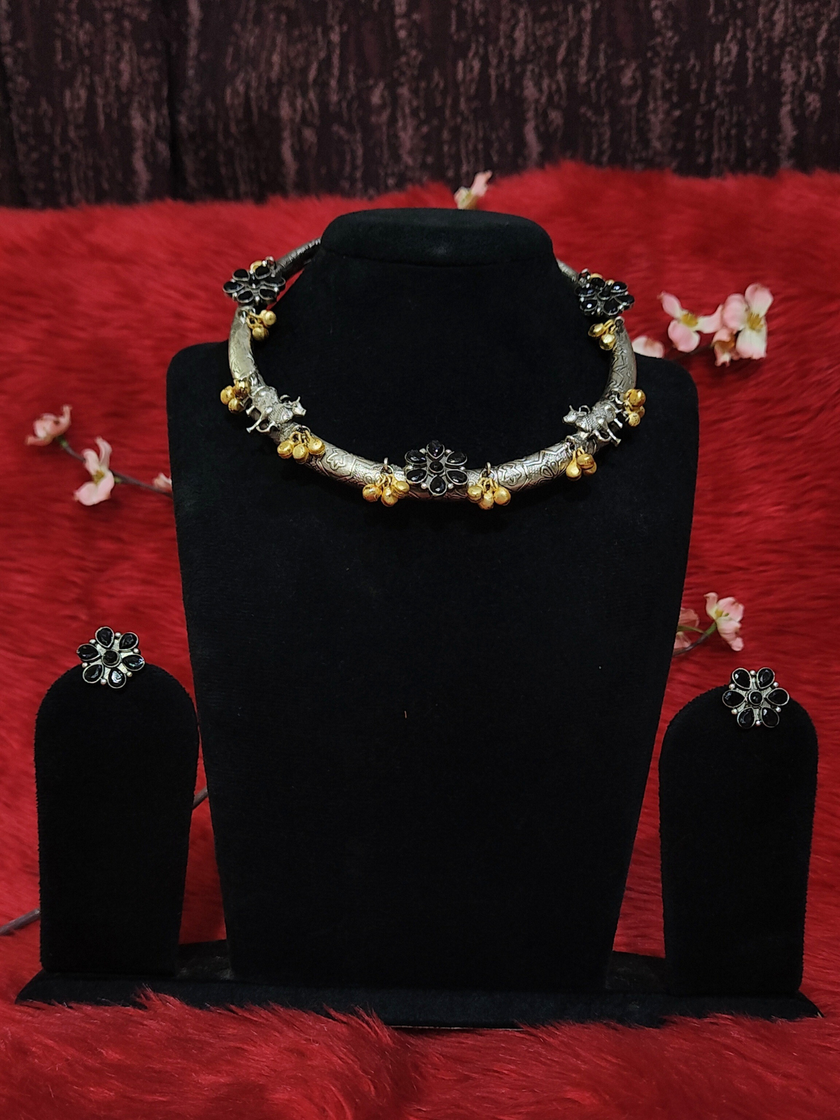 Oxidised Silver Choker Necklace Set | Stone Flower Design with Matching Earrings