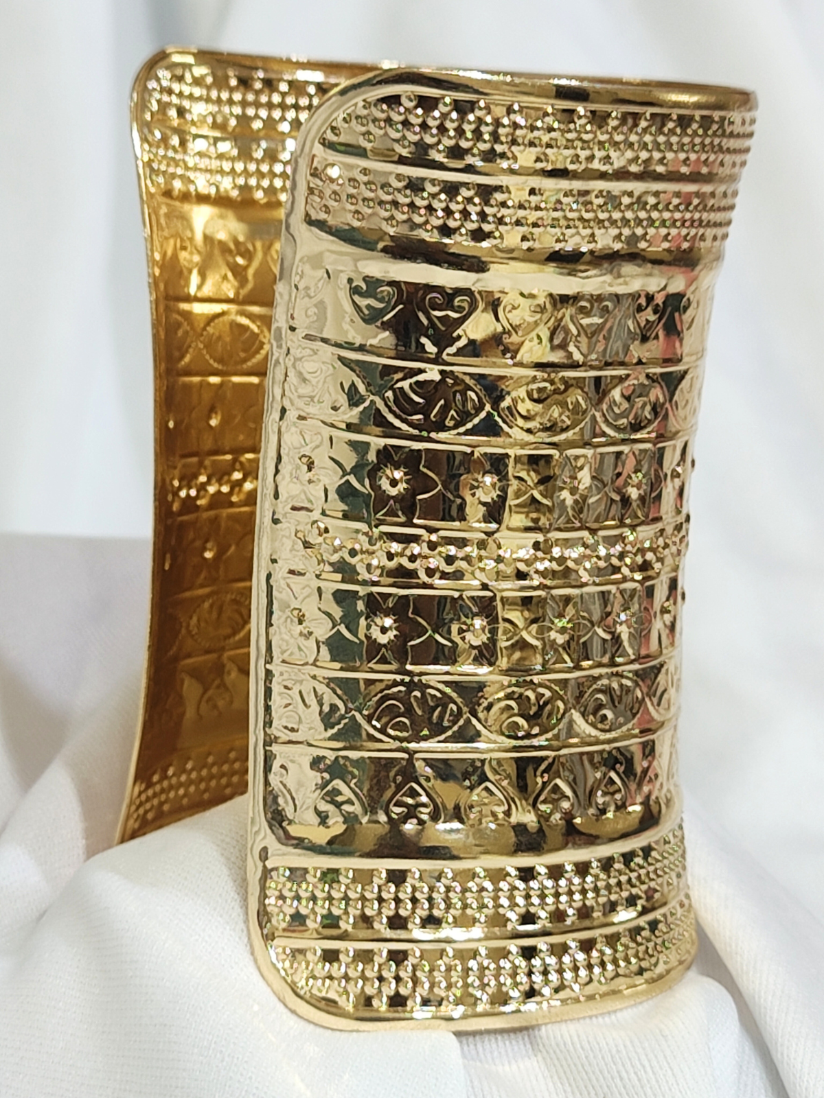 Royal anti-tarnish gold finish textured wide stainless steel bracelet close view