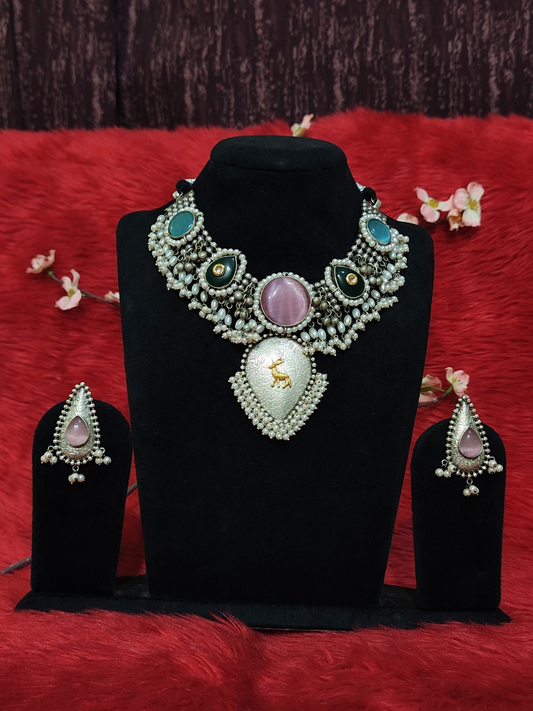 Silver replica pearl choker necklace set with deer pendant and earrings