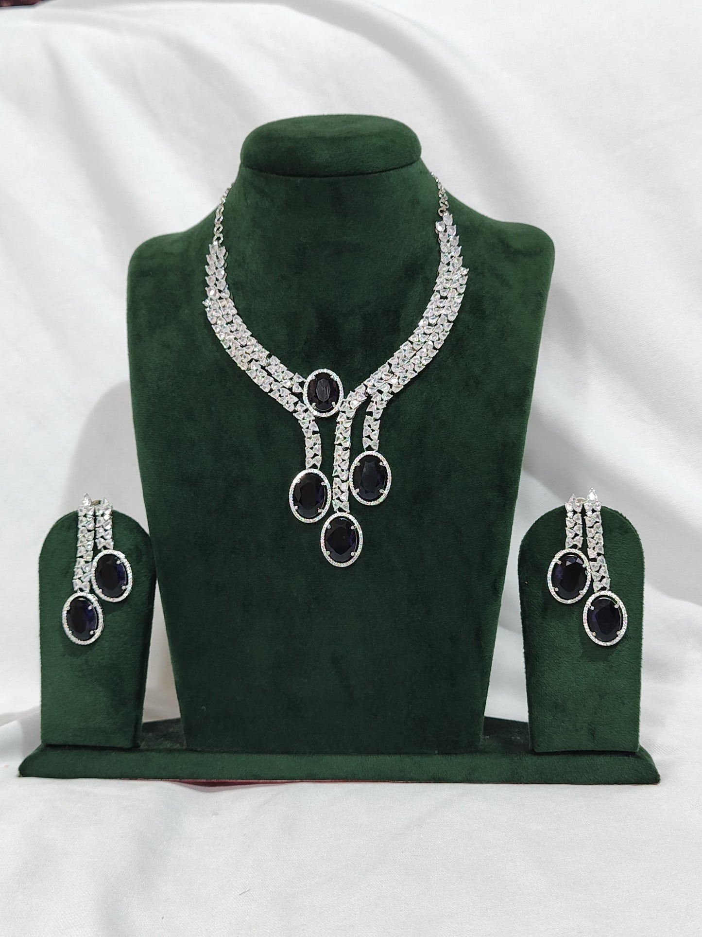 Luxurious Statement American Dimond Necklace Set With Matching Earrings