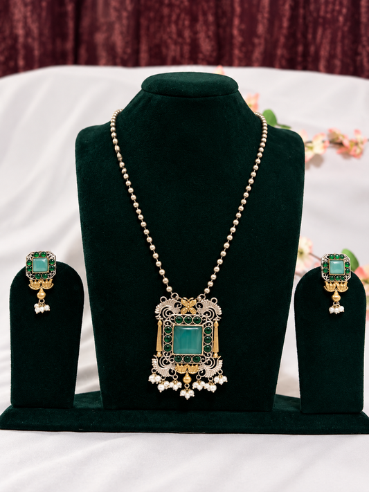 Oxidised silver replica green square stone pendant necklace set with pearl-style drops and matching earrings