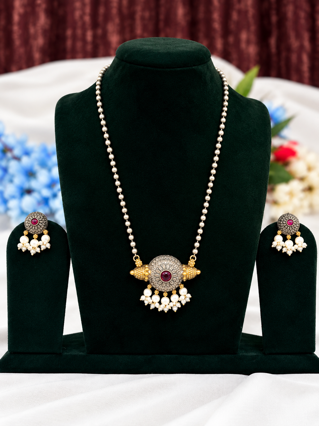 Oxidised silver replica pink stone floral medallion pendant necklace set with pearl-style drops and matching earrings