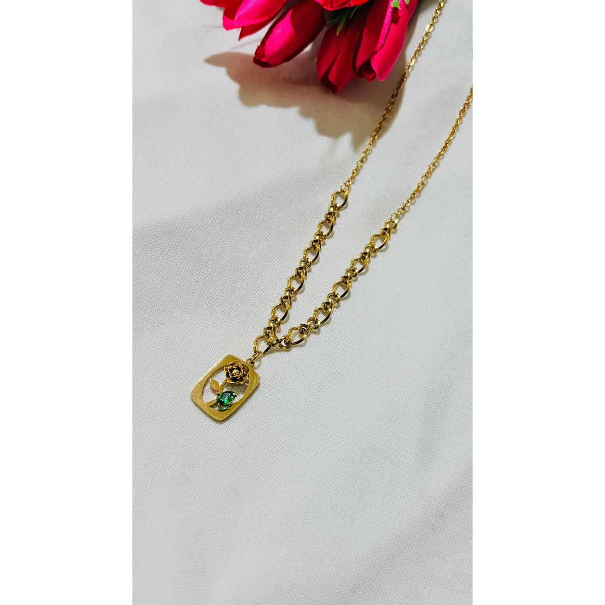Rose square shaped statement Antitarnish chain